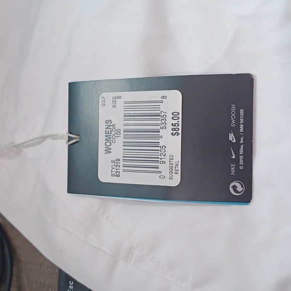 Nike Women's sz 6 golf shorts $85 - Picture 2 of 6